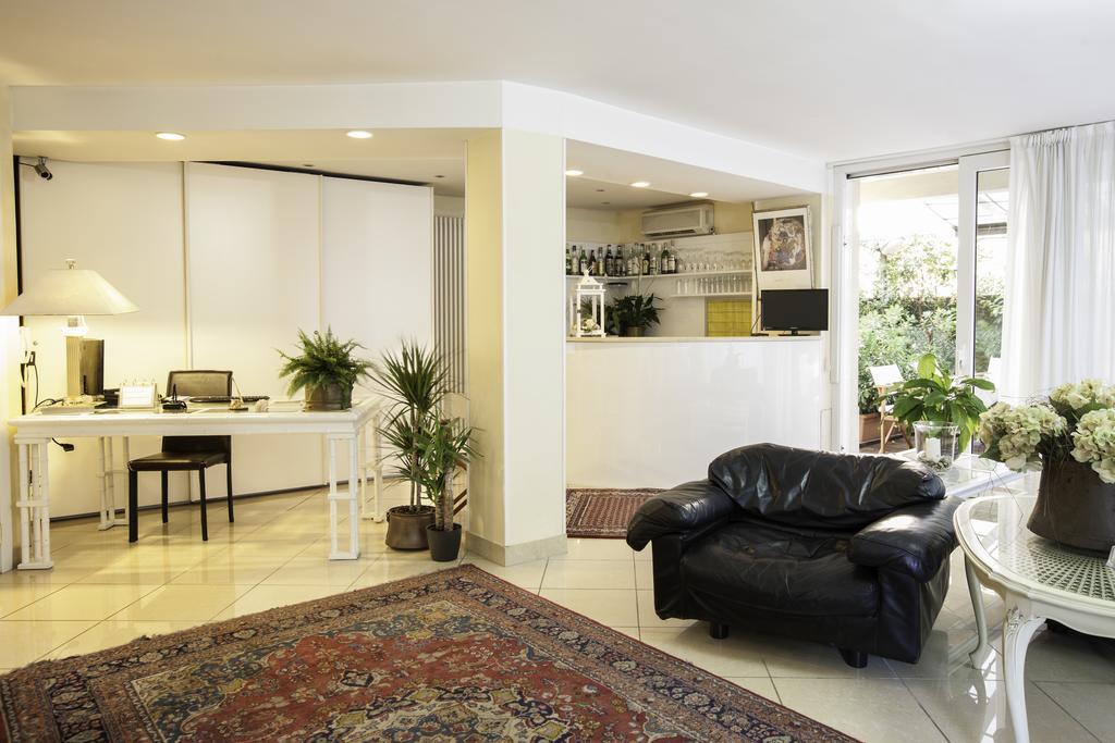 Residence Fellini Rimini Exterior photo