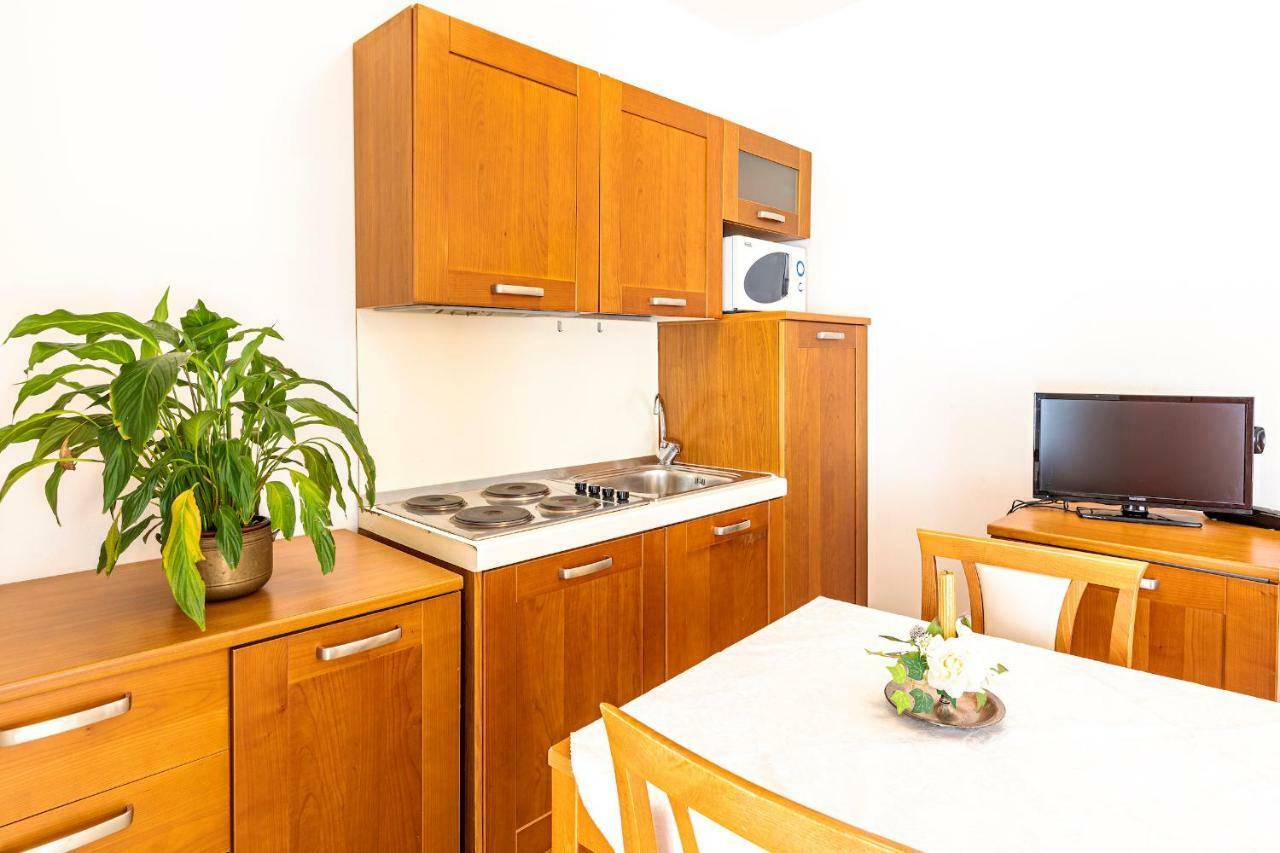 Residence Fellini Rimini Exterior photo